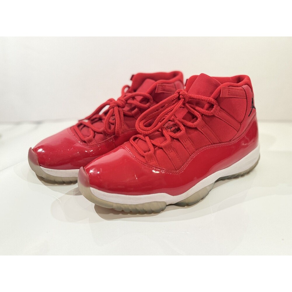 Nike Air Jordan Retro XI Win Like 96 Gym Red Patent Leather Sneakers Size 9.5